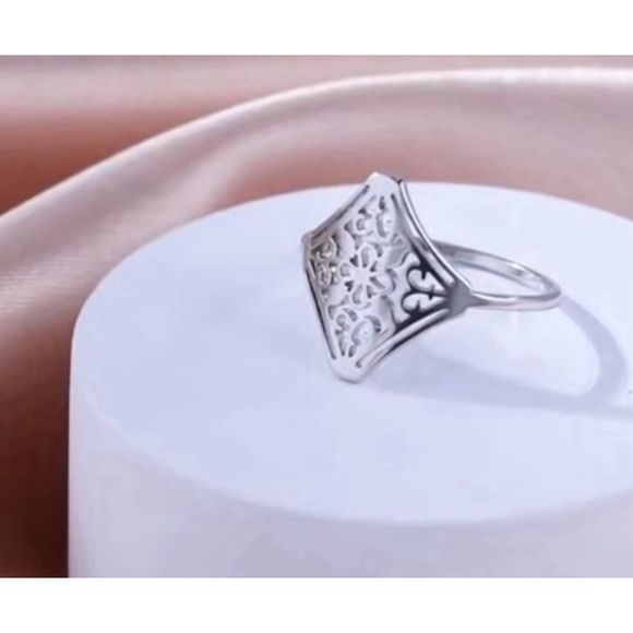NEW 14k White Gold Plated 316L Cut Out Filigree Ring Size 6.5‎ - Picture 6 of 13